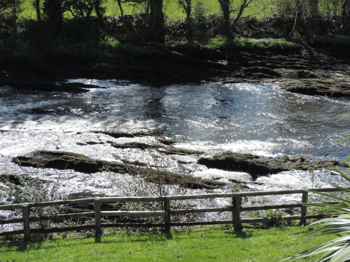 Ouvane Falls Inn Ballylickey Екстер'єр фото